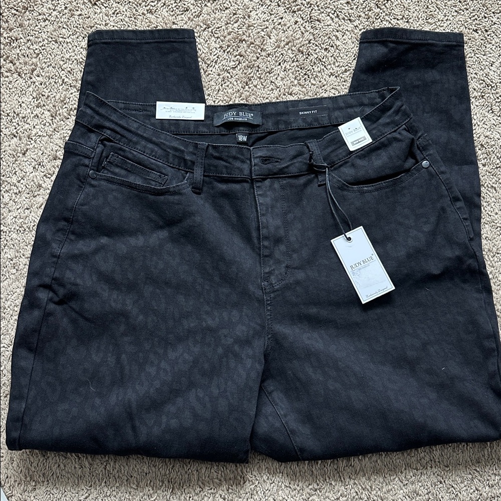 Judy Blue Skinny Fit Jeans - Leopard Print